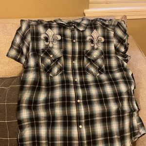 Men’s button down dress shirt